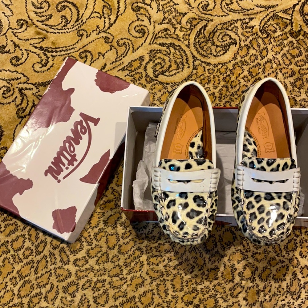 - Girls Venettini Slip on shoes